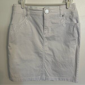 Lafei Nier Women’s White Mini Skirt Sequins Rhinestones Crown Accents Size 3